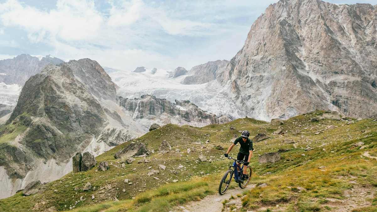 Die Schönbielhütte ist auch mit dem Mountainbike erreichbar.