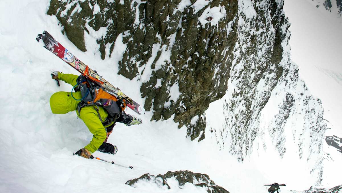 In steilen Rinnen und Mulden sammelt sich oft Triebschnee.