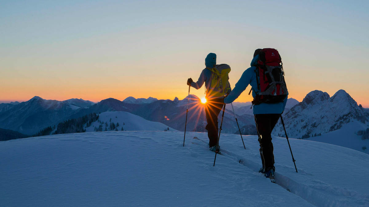 Skitourengeher am Schönberg bei Lenggries in den Bayerischen Voralpen