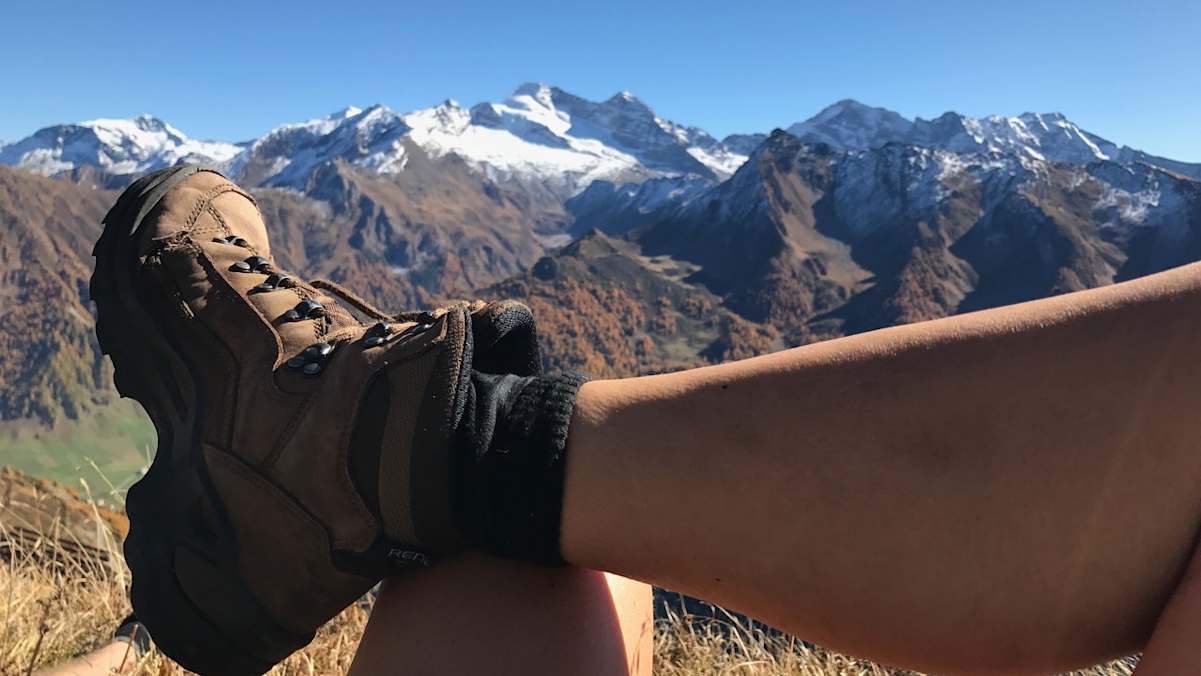 Pausen werden in der Angabe der reinen Gehzeit nicht berücksichtigt.