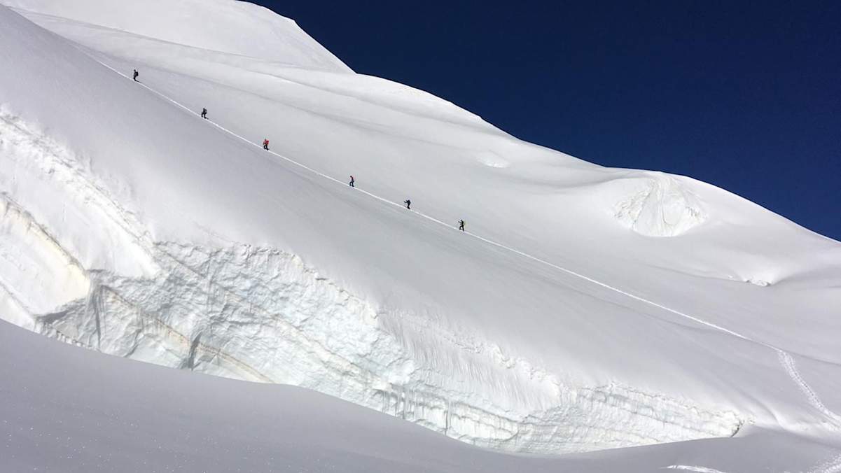 Beeindruckend und spaltenreich ist die Tour über den Persgletscher.