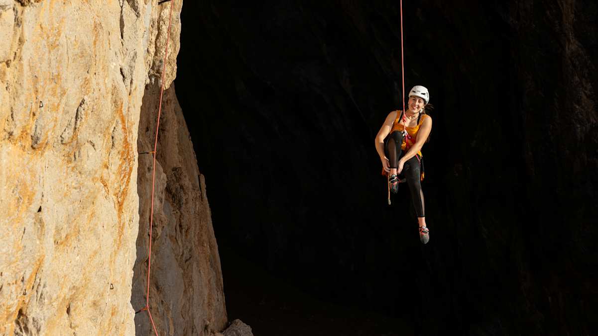 Gesicherte Stürze machen dich beim Klettern stärker