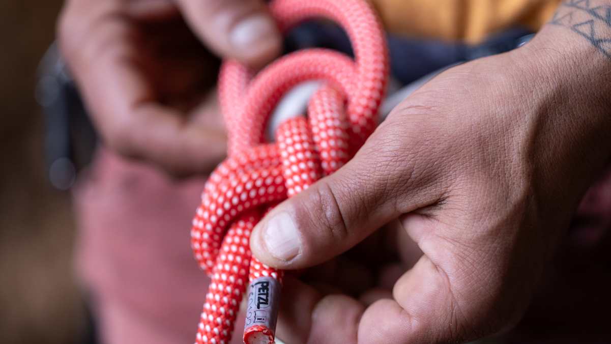 Fürs Klettern in der Halle reicht in der Regal ein Einfachseil mit 50 Metern Länge