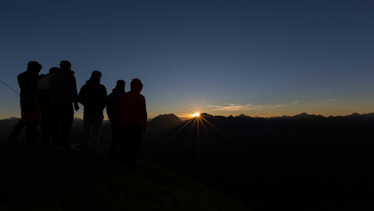 Kraft tanken kann man im Gsiesertal unter anderem beim Sonnenaufgang, auf einem Meditationsweg oder am Schmugglersteig.