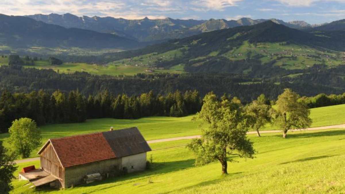 Die sanften Landschaftsformen wurden einst vom Gletscher geschaffen.