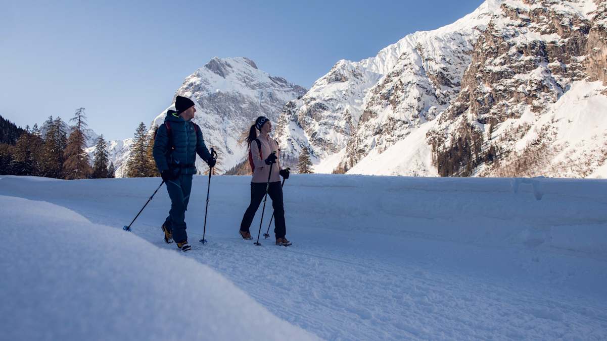 Winterwanderung im Naturpark Karwendel im Falzthurntal