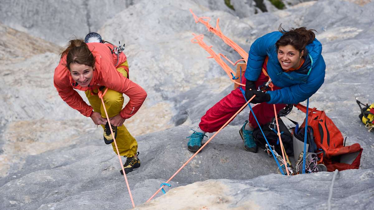 Barbara Zangerl und Nina Caprez in der Unendlichen Geschichte, Ratikon
