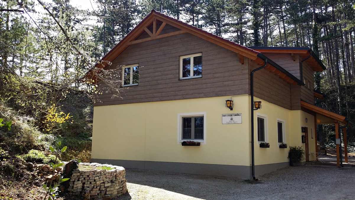 Haus Eisenstein - die niedrigste Alpenvereinshütte Österreichs