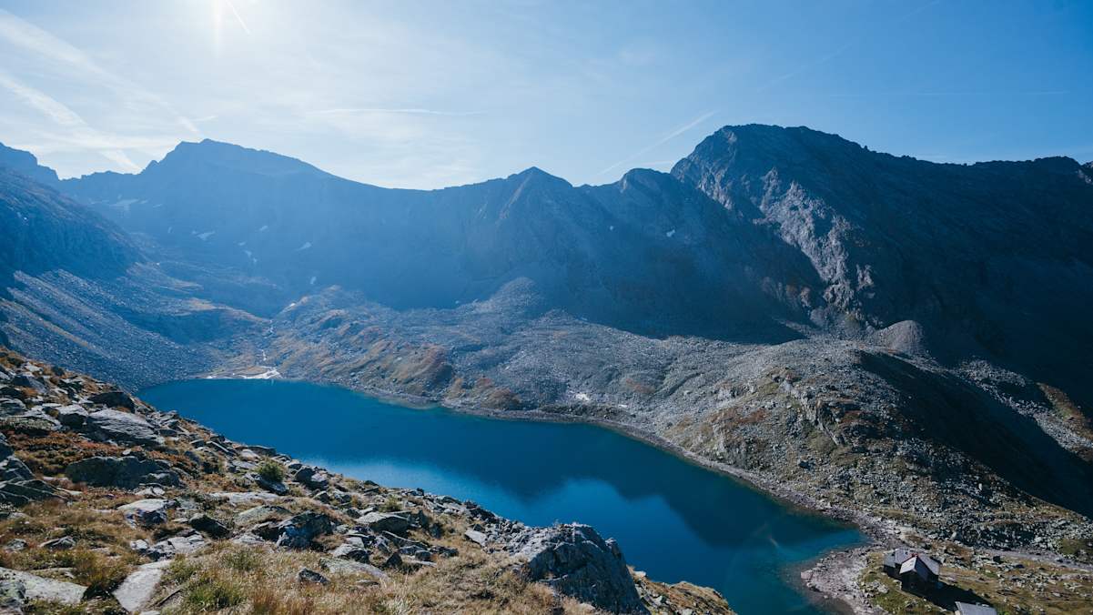 Arthur-von-Schmid-Haus mit Dösener See