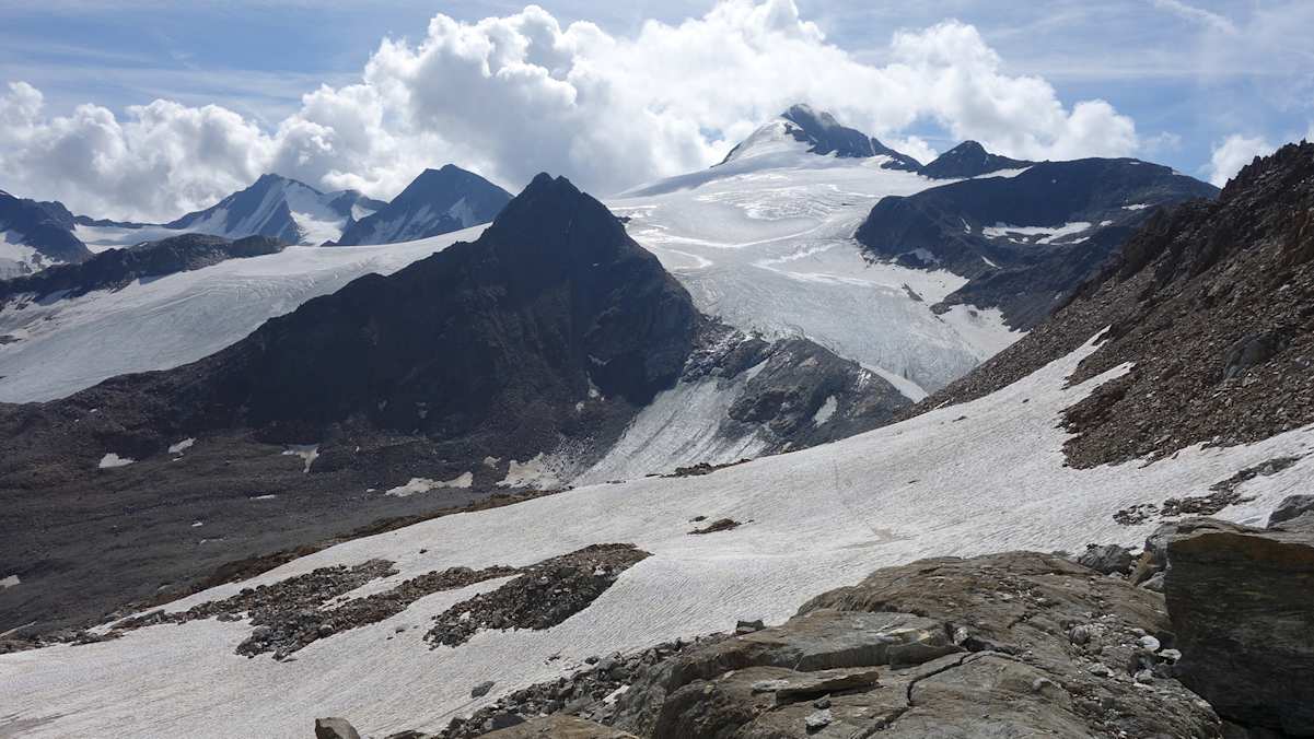 Vom gegenüberliegenden Tisenjoch (Ötzi-Fundstelle) hat man einen guten Überblick.