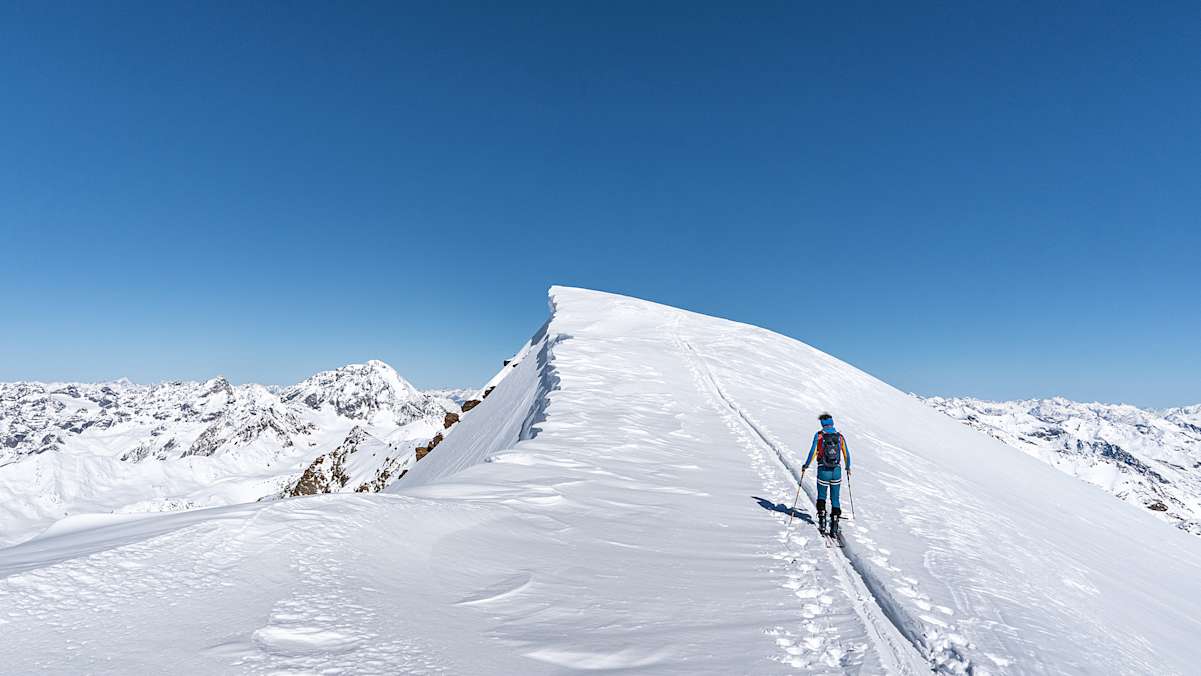 Bald ist der Gipfel des Palon della Mare erreicht