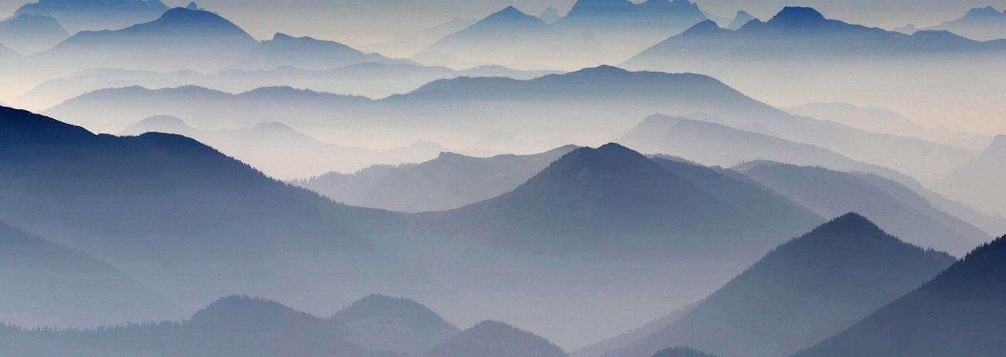 Blick vom Schneeberg nach Westen mit Gesäuse und Dachstein