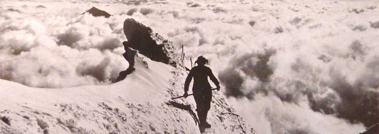 Kleinglockner über dem Wolkenmeer