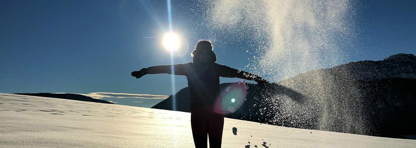 Mit der richtigen Kleidung stapft es sich ganz gemütlich durch die eisig kalte Winterlandschaft