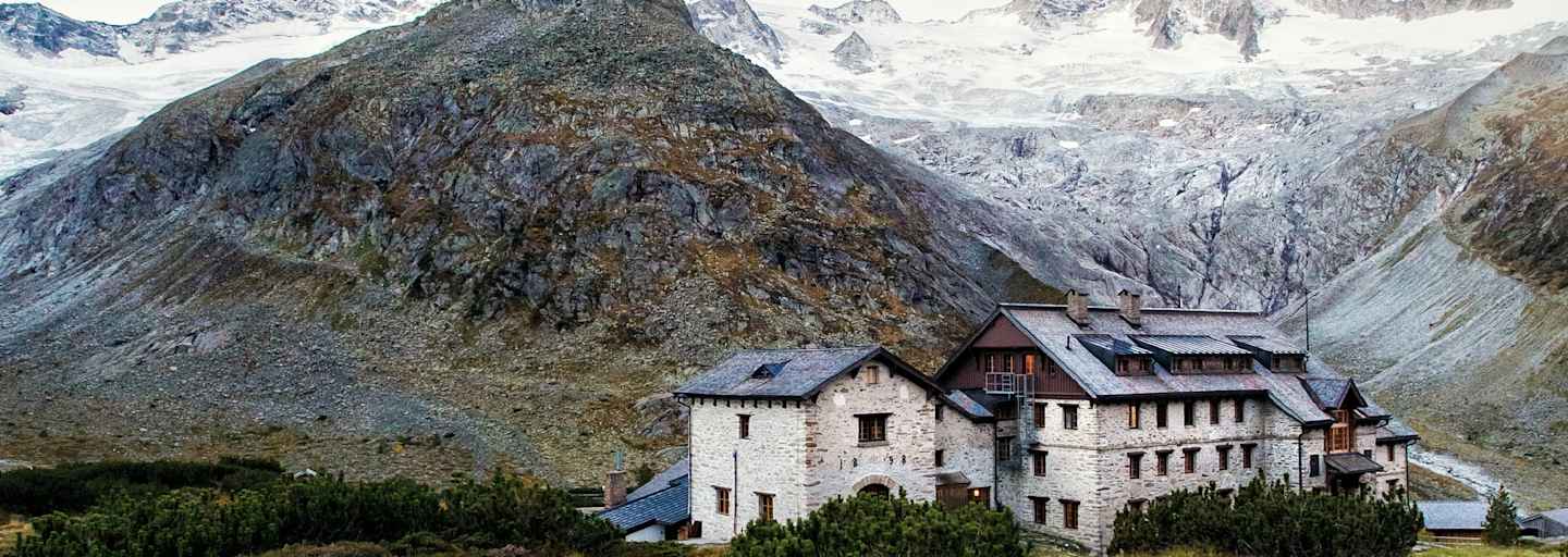 In Stein und Zirbe - die Berliner Hütte