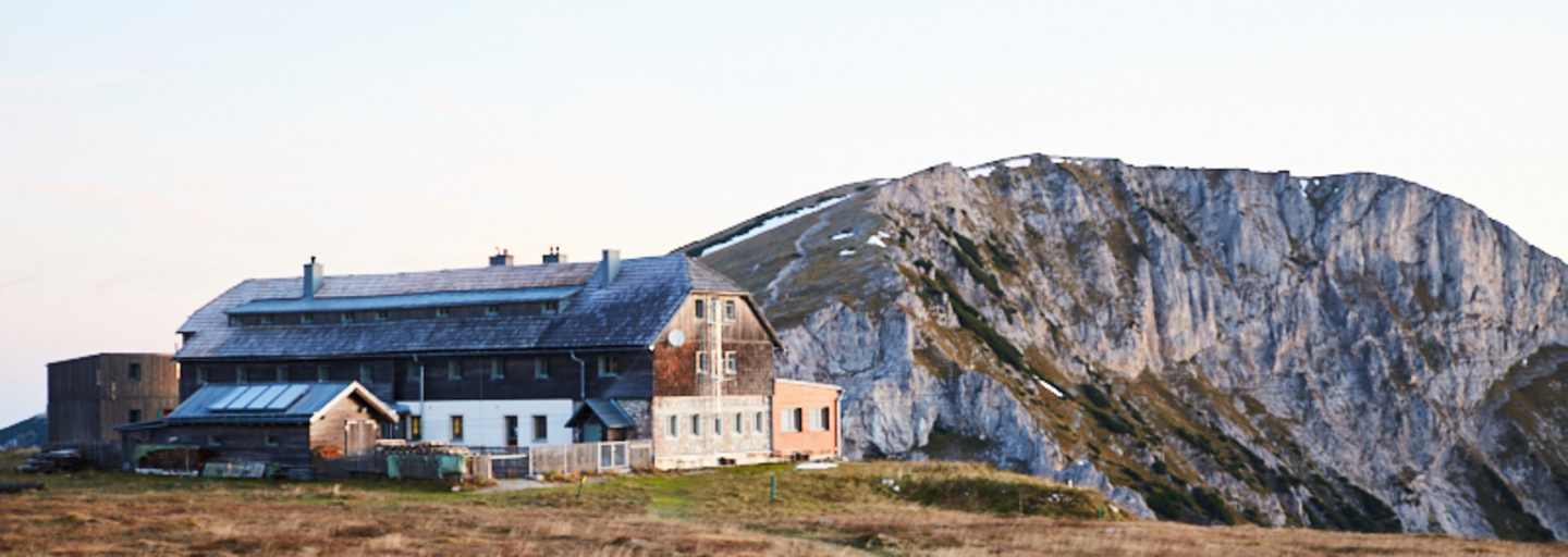 Das Karl Ludwighaus und der Predigtstuhl im Hintergrund