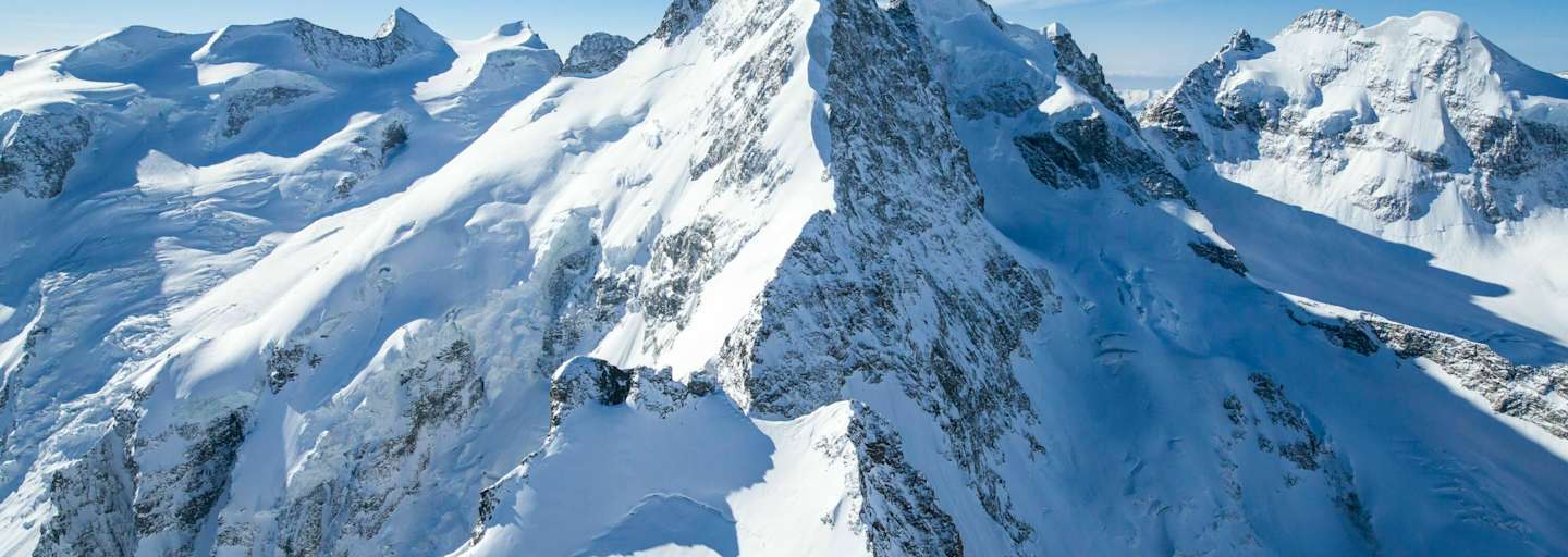 Biancograt auf den Piz Bernina vom Flugzeug aus fotografiert