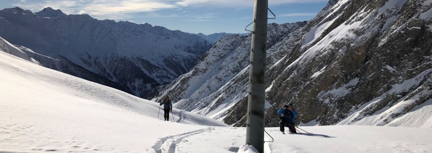 Die Staublawine zerstörte drei Stützen der Materialseilbahn der Erzherzog-Johann-Hütte