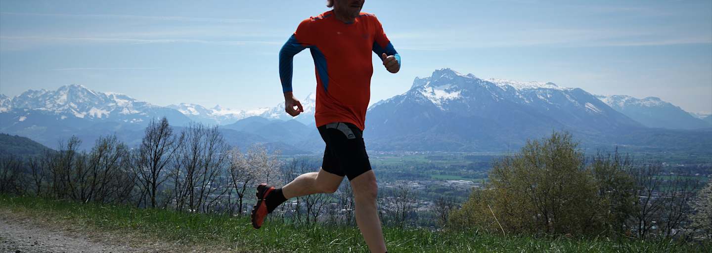  Jede Menge Glückshormone werden beim Laufen am Berg frei. 