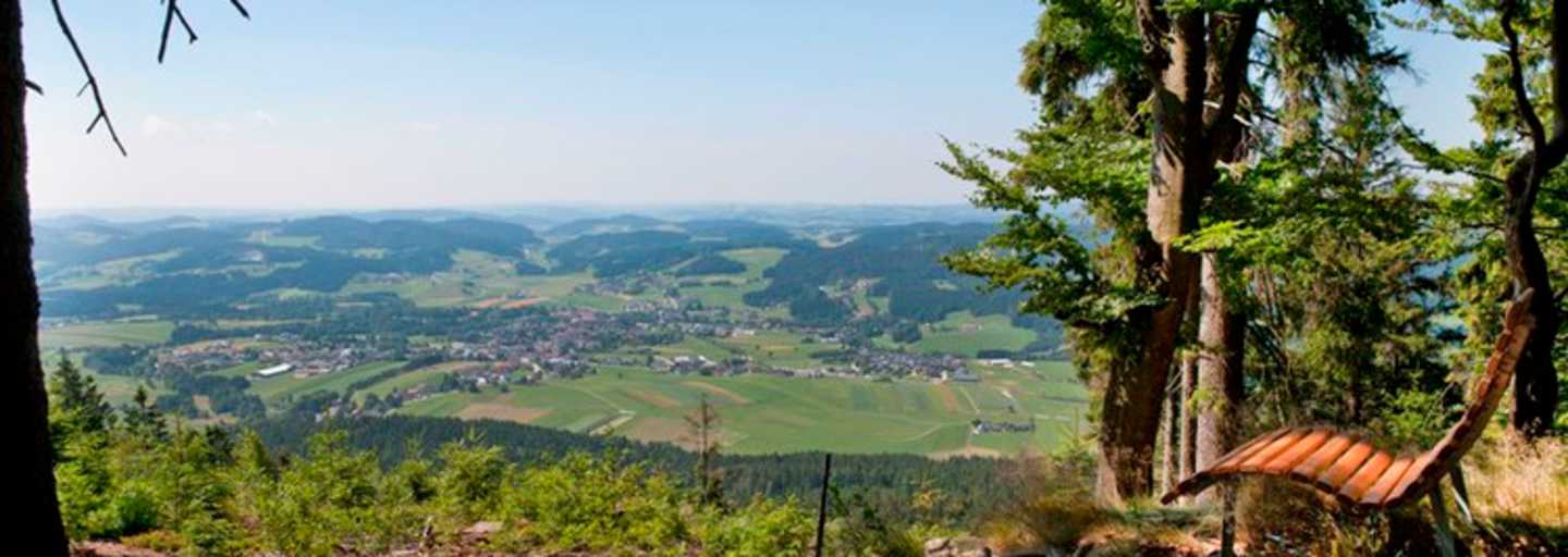 Relaxliegen am Hochbuchet mit schönem Blick über den Böhmerwald