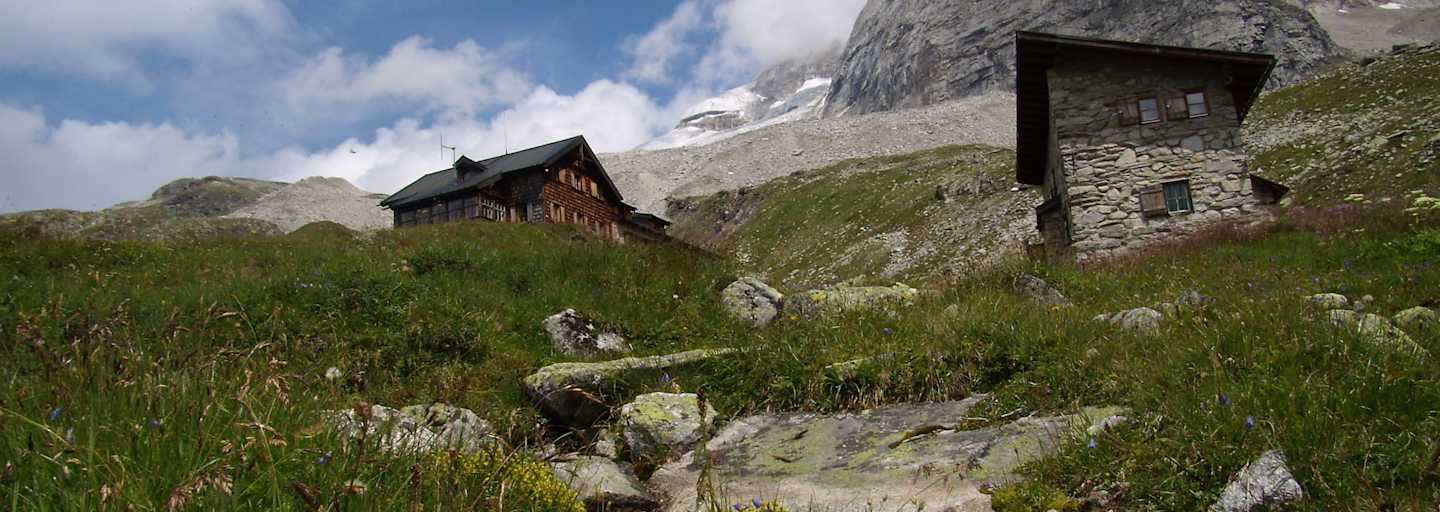 Die Geraer Hütte am Fuße des Olperers ist ein wichtiger Stützpunkt entlang der Peter-Habeler-Runde.