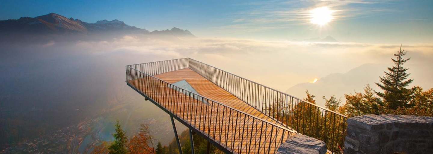 Traumhafte Blick von der Aussichtsplattform des Harder Kulm