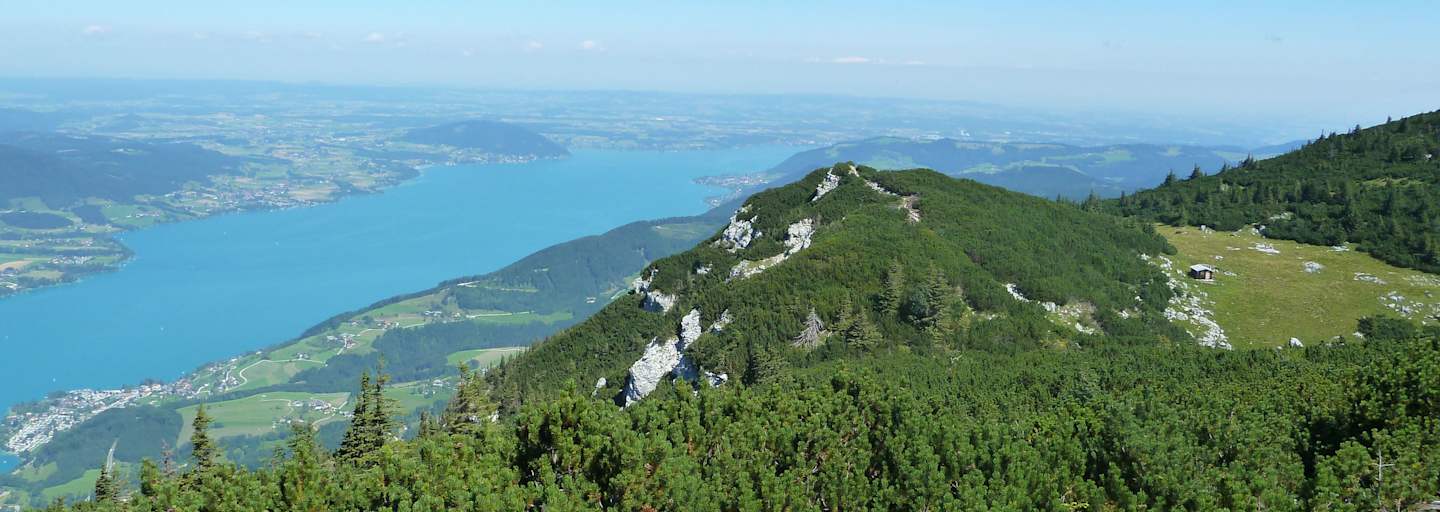 Blick vom Höllengebirge auf den Attersee
