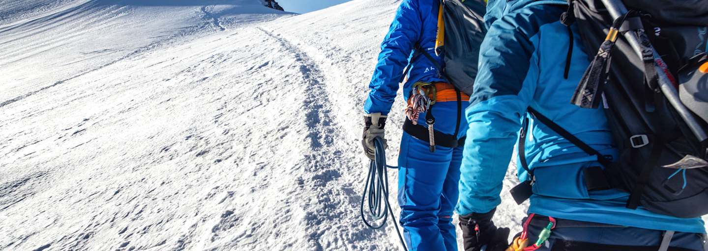 Über das Festjoch auf den Gipfel des Dom (4.545 m)