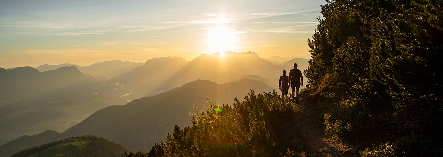 Wanderer beim Abstieg von der Gratlspitze