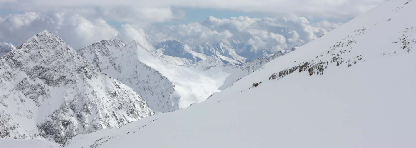 Blick vom Stubaier Gletscher Richtung Ötztal