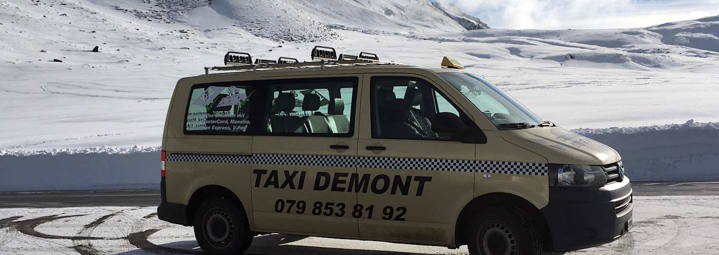Der Schneetourenbus erschliesst 6 Schweizer Tourengebiete, darunter den Lukmanierpass