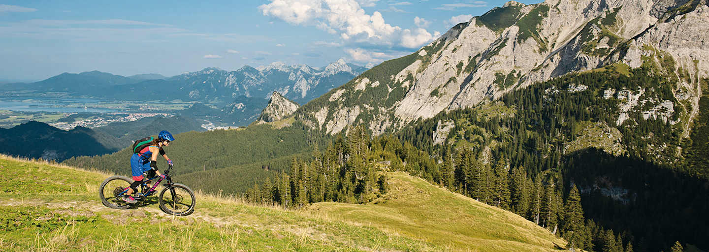 Trailabfahrt zur Hochalphütte in den Allgäuer Alpen