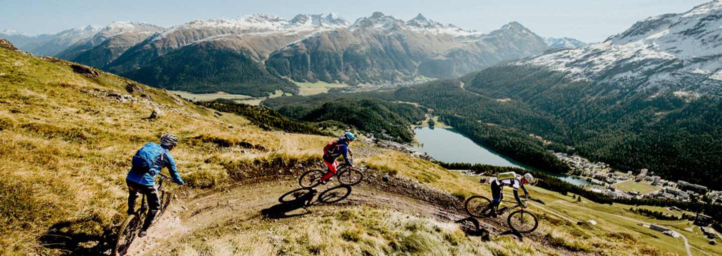 Biken im Engadin: Auf den Trails kommt man hoch hinaus und in viel Flow-Genuss. 
