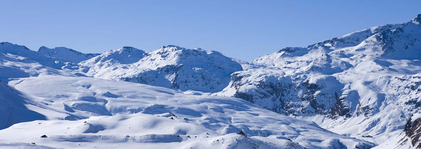 Die verschneiten Albula Alpen im Kanton Graubünden