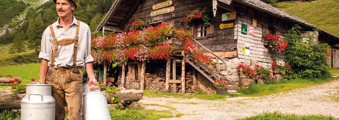 Mayerlehenhütte: Bauer mit Milchkannen
