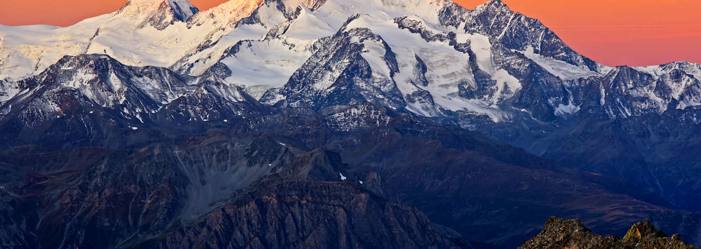Alphubel: Blick in die Allalingruppe in den Walliser Alpen