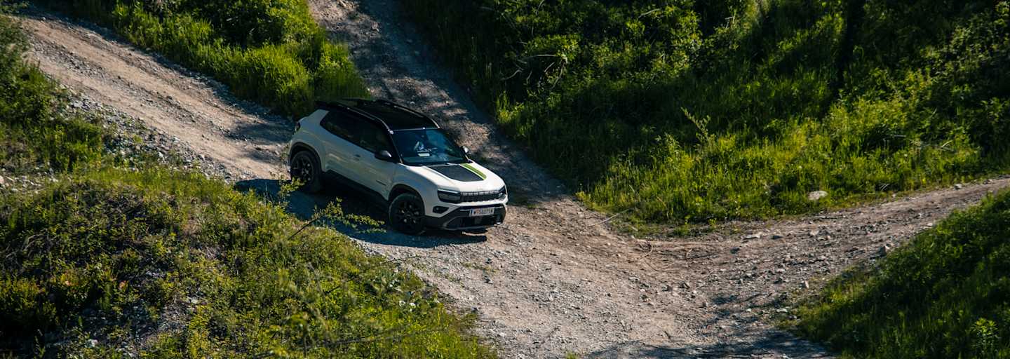 Der neue Jeep® Avenger 4xe.