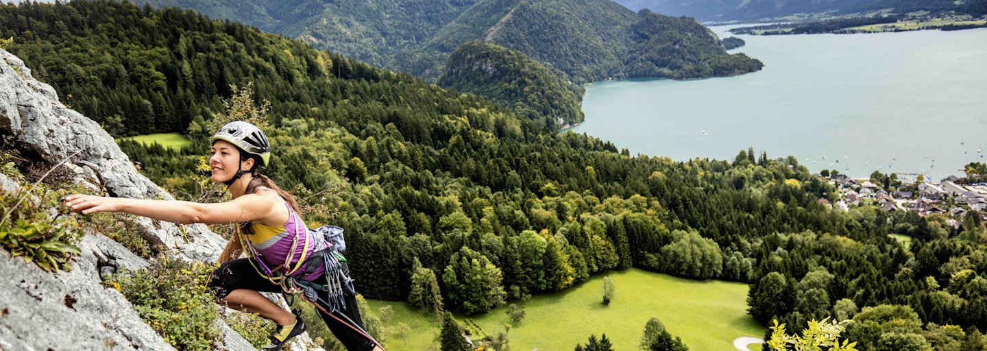 Klettern am Plombergstein mit Aussicht auf den Wolfgangsee
