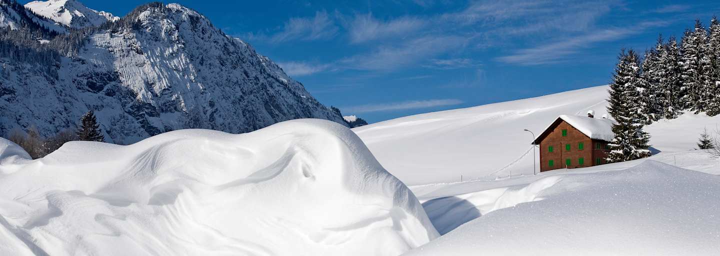 Winterwandern am Hochplateau des Sonnenkopfs in Vorarlberg