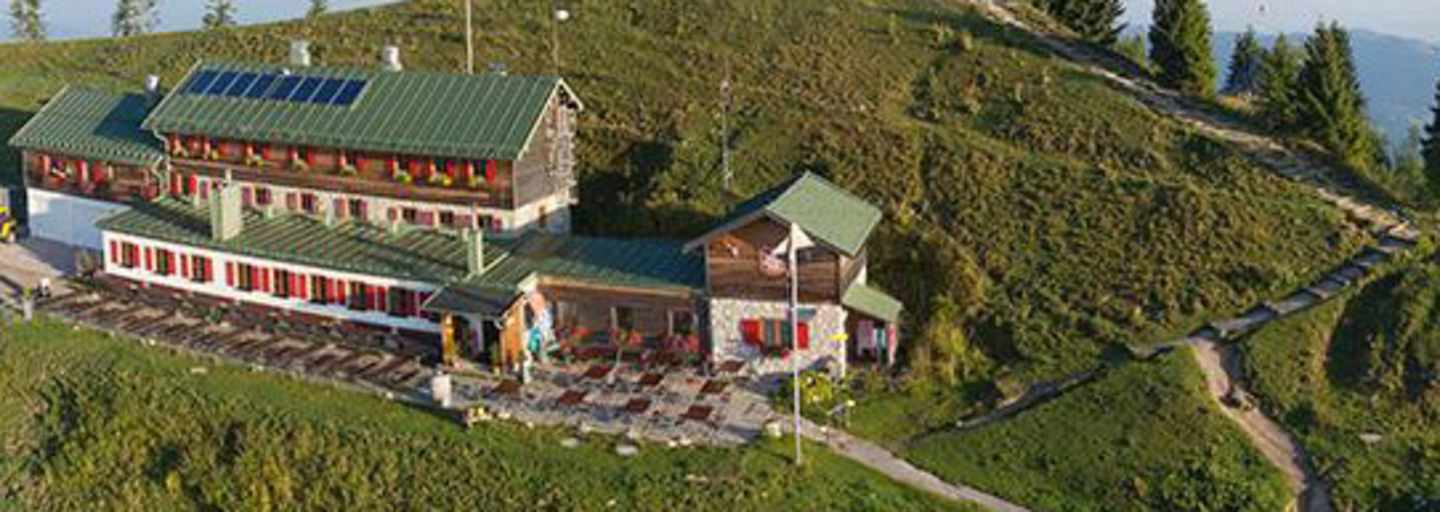 Brauneck-Gipfelhaus in Bayern