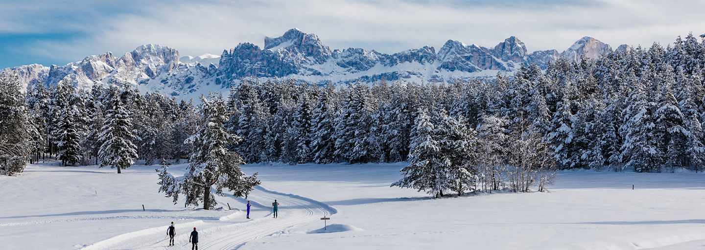 Auf den Loipen rund um die Region Eggental zeigt sich die Winterwelt von ihrer besten Seite.