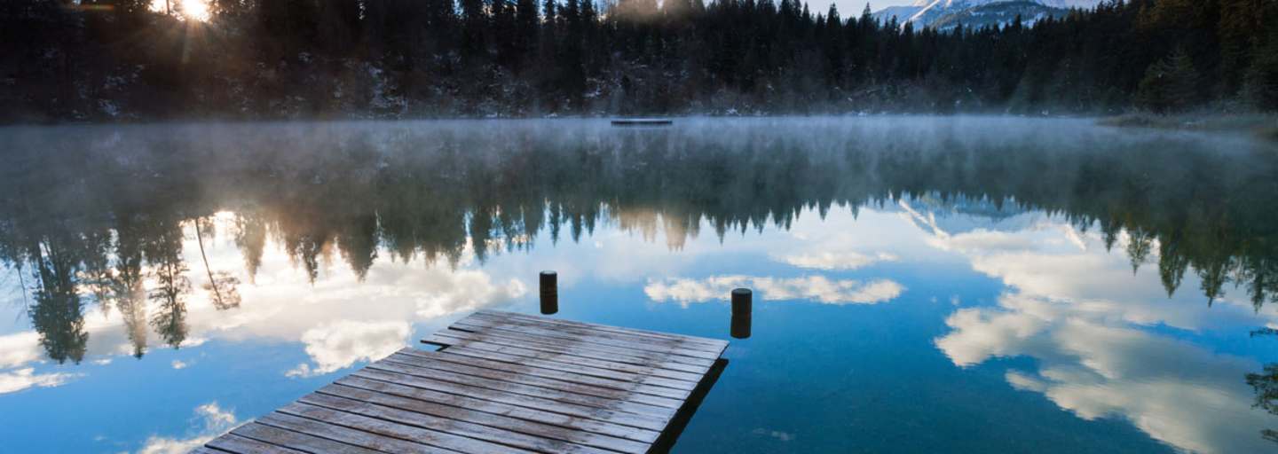 Wunderschöne Abendstimmung am Crestasee in Graubünden