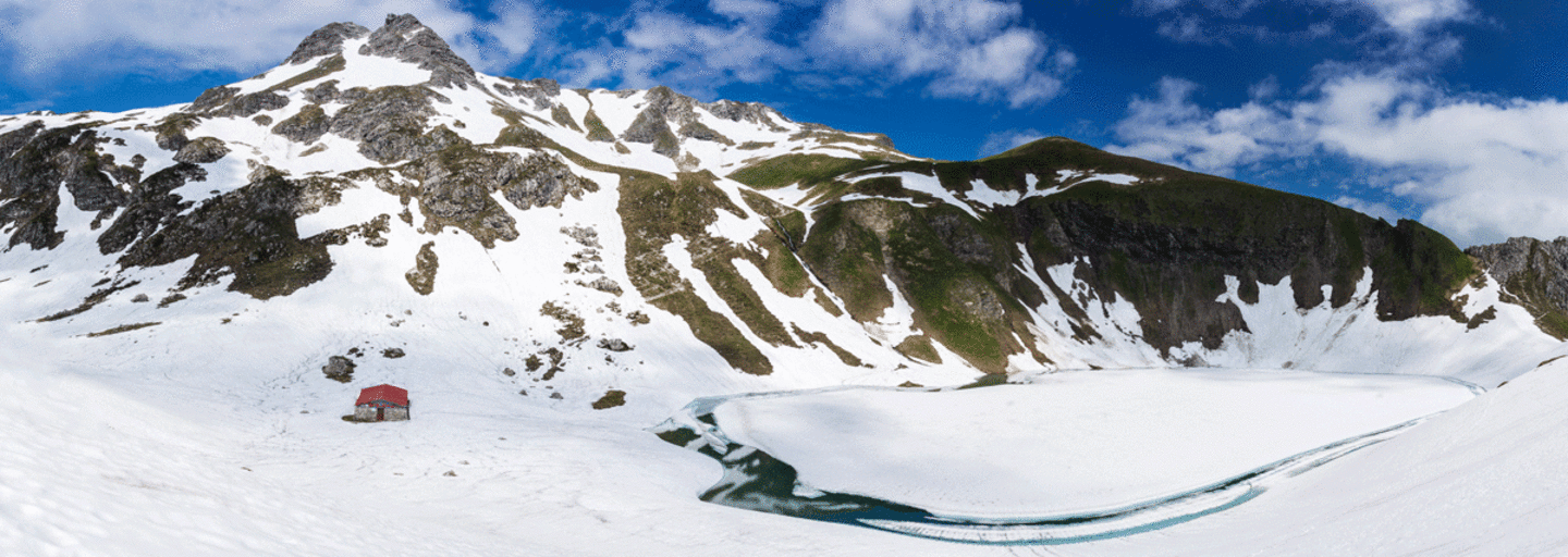 Gerade im Frühjahr ist die Skitour auf den Großen Daumen (2.280 m) lohnenswert