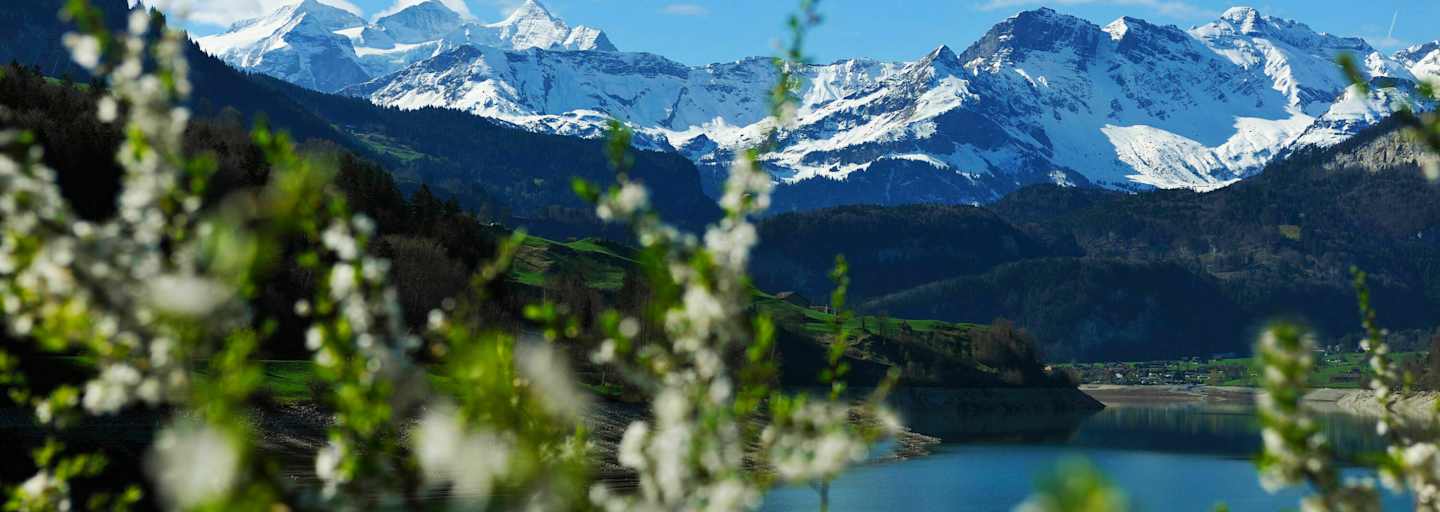 Wandern in Obwalden: Entlang des Findlingswegs im Naturparadies Brünig-West