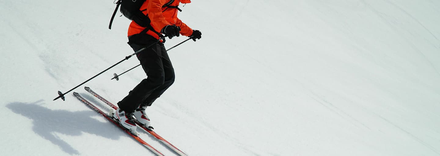 Freeriden: Wintersportler im freien Gelände