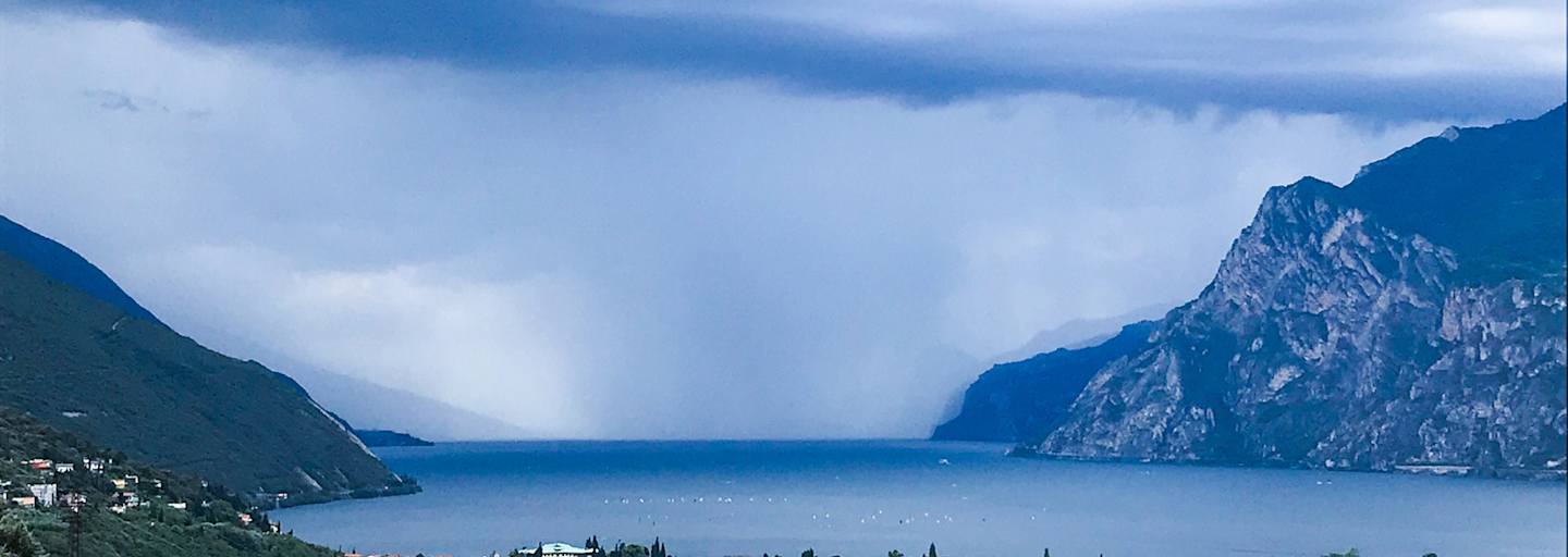 Blick auf Torbole und den Gardasee.