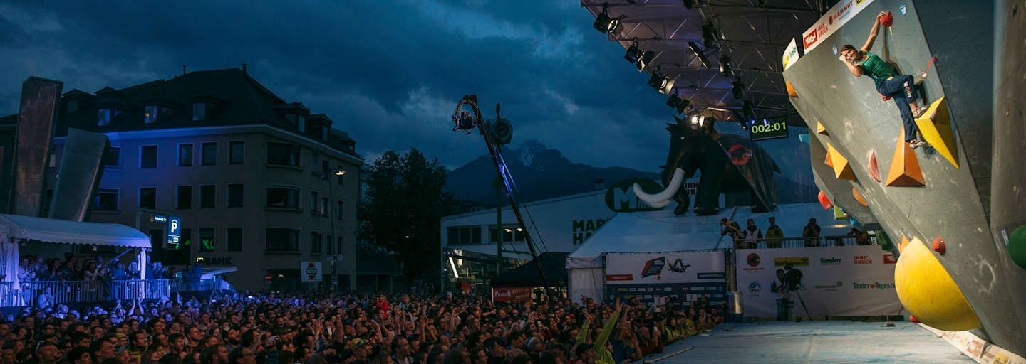 Bouldern vor tausendenBouldern vor tausenden Fans in der Innsbrucker Innenstadt - wer träumt nicht davon? 