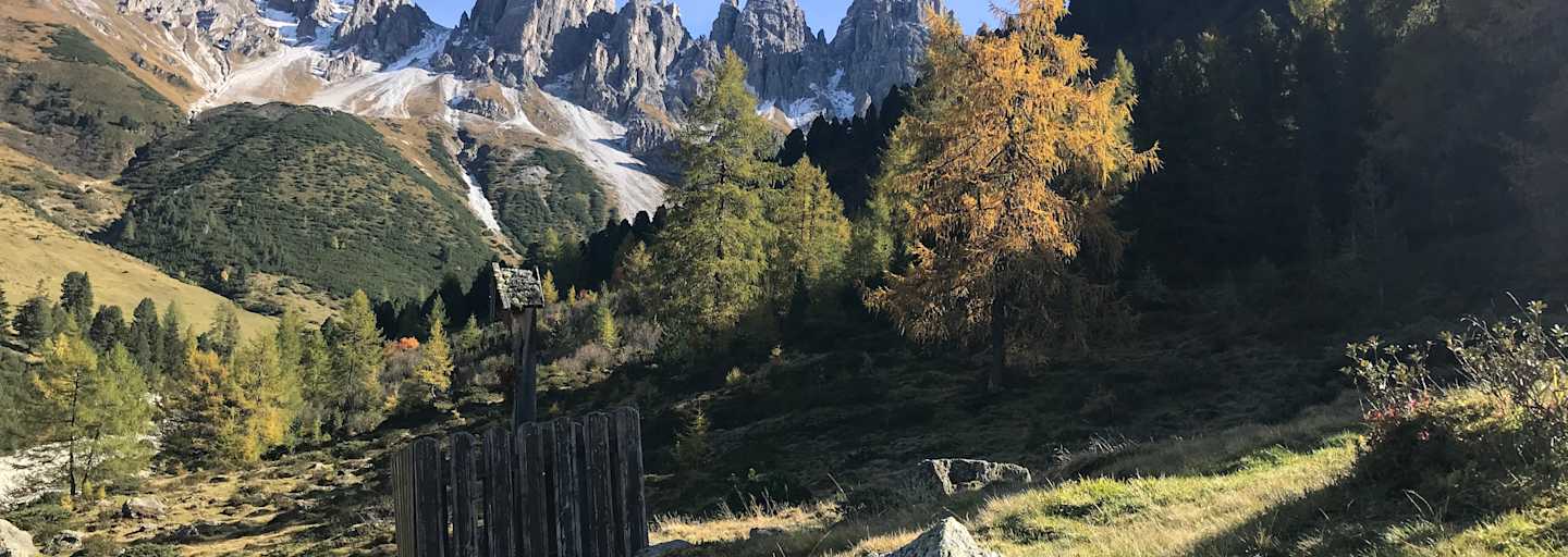 Tagestouren sind im Oktober meist noch sehr gut möglich. Wer allerdings mehrere Tage am Stück unterwegs sein möchte, muss seine Tour gut planen.