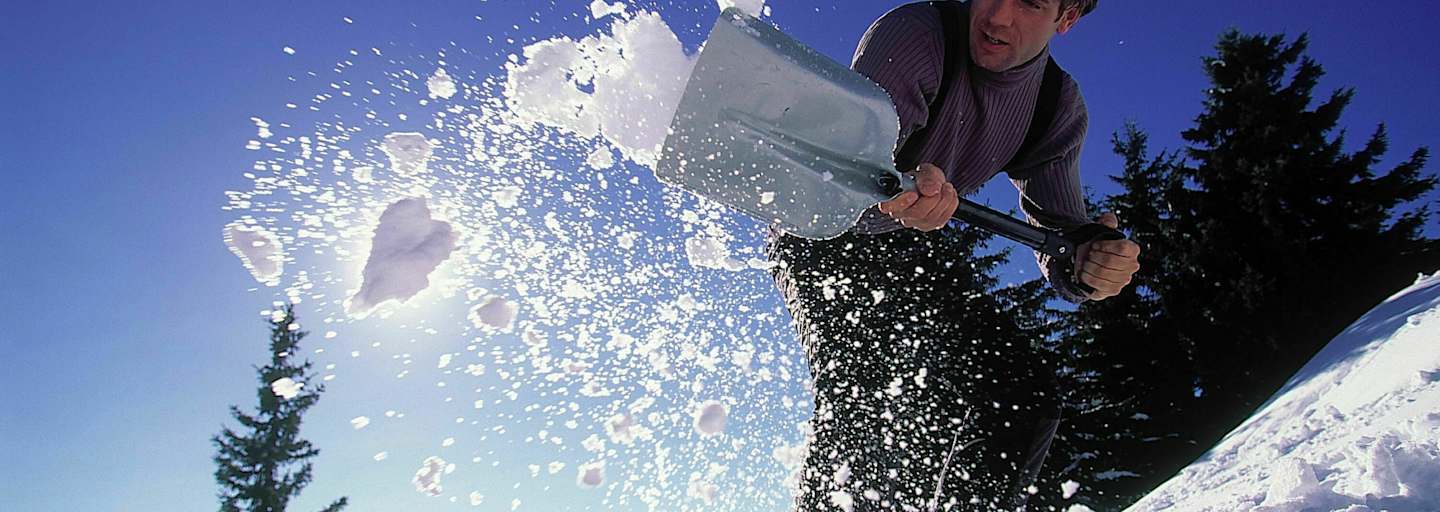 Lawinenabgang: Bergung per Schaufel