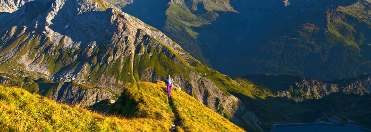 Anstieg zum Spuller Schafberg (2.679 m) im Lechquellengebirge, Vorarlberg